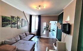 Appartement Refait Par Architecte. Proche De La Gare Et Le Centre De Reims